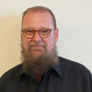 Dan R Headshot